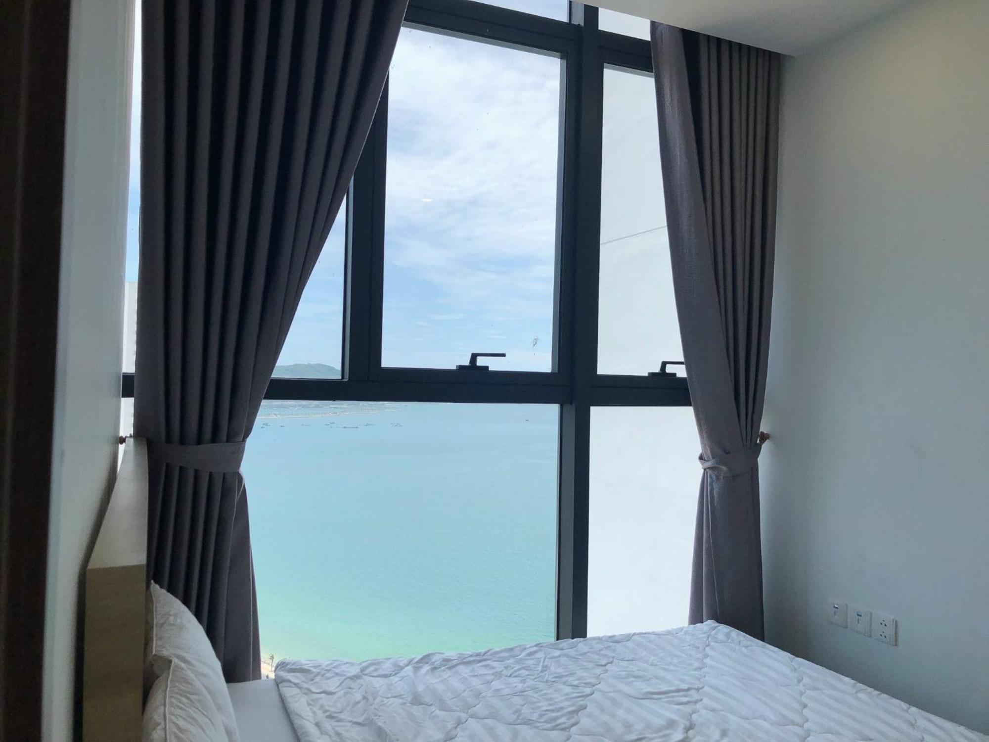 Appartement Scenia Bay Oceanfront By Housing à Nha Trang Extérieur photo