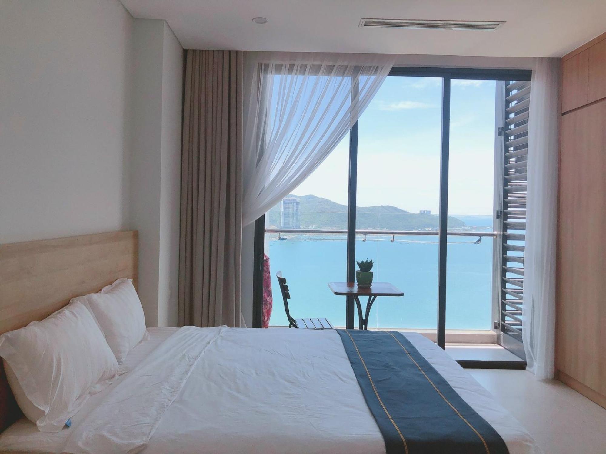Appartement Scenia Bay Oceanfront By Housing à Nha Trang Extérieur photo