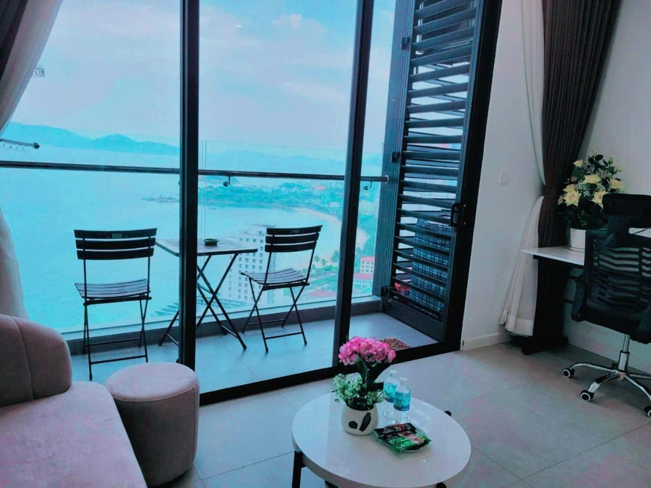 Appartement Scenia Bay Oceanfront By Housing à Nha Trang Extérieur photo