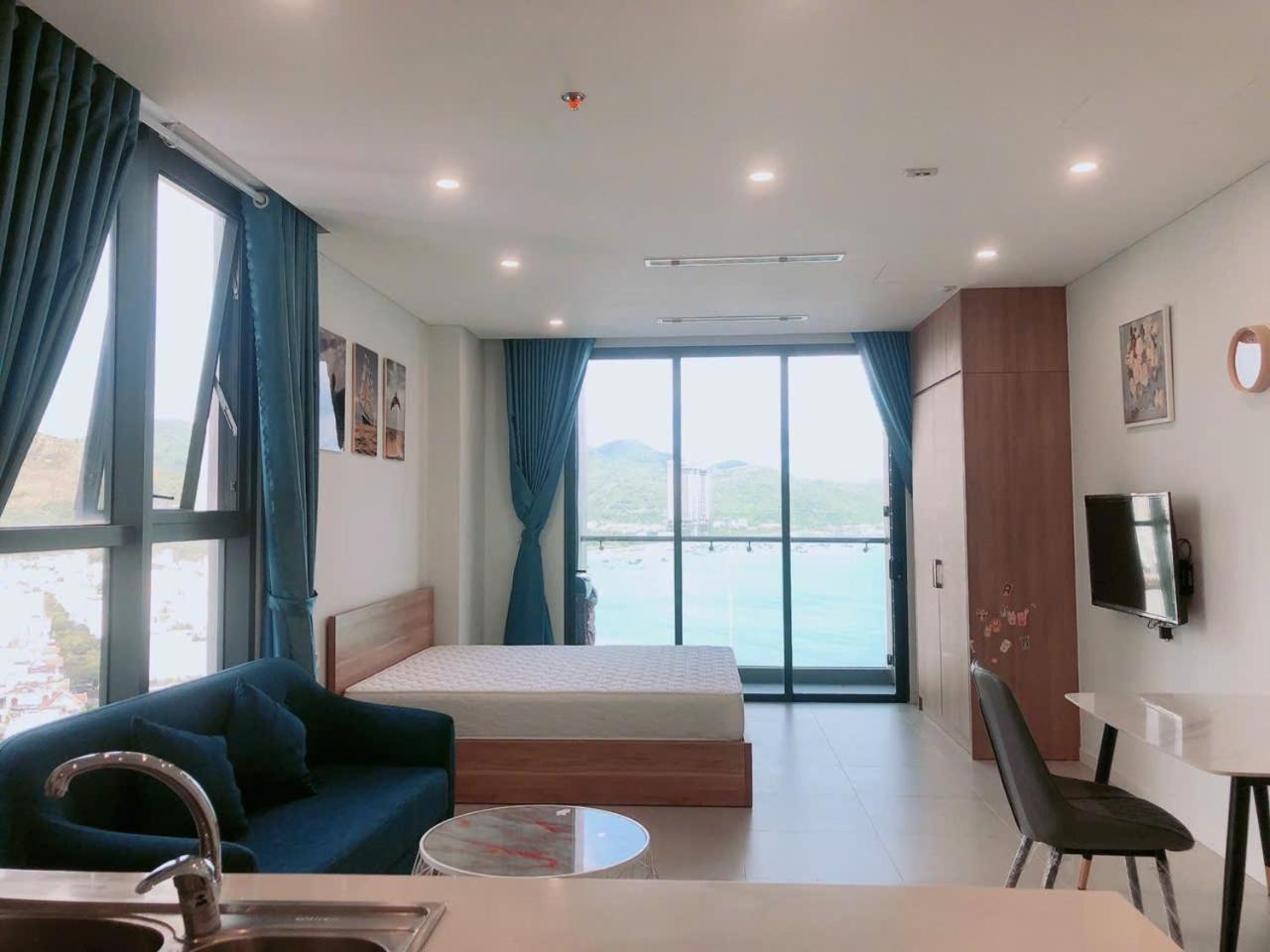 Appartement Scenia Bay Oceanfront By Housing à Nha Trang Extérieur photo