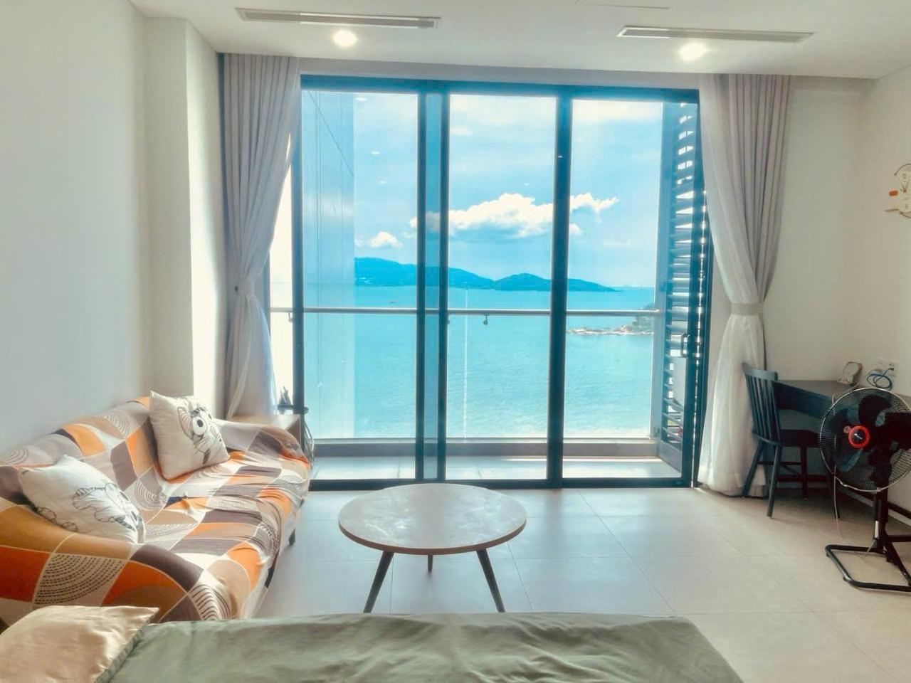 Appartement Scenia Bay Oceanfront By Housing à Nha Trang Extérieur photo