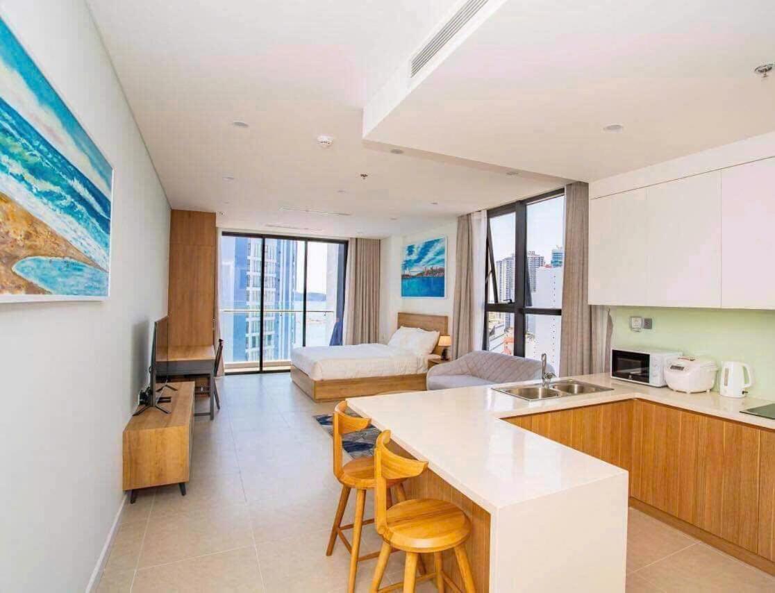 Appartement Scenia Bay Oceanfront By Housing à Nha Trang Extérieur photo