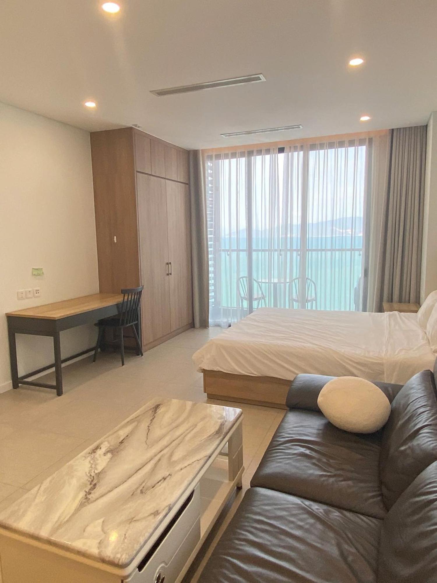Appartement Scenia Bay Oceanfront By Housing à Nha Trang Extérieur photo
